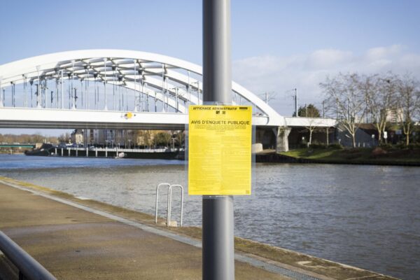 Société Publilegal. Véhicules électriques et affichage légal en contexte urbain. Janvier 2018. Pontoise.